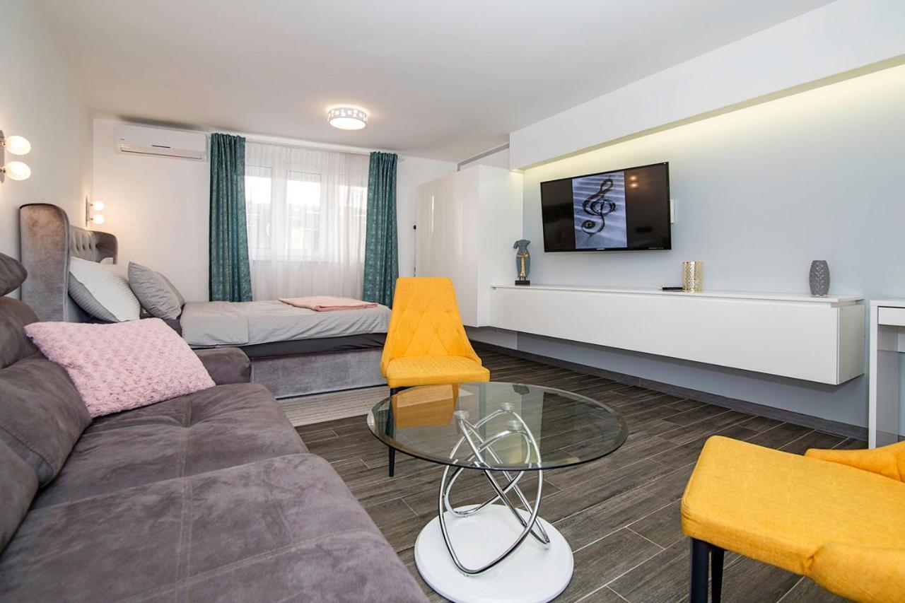 City Center Apartment Beograd Bagian luar foto